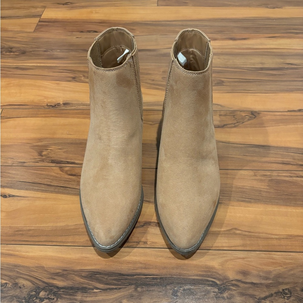 Universal Thread Womens ankle boot